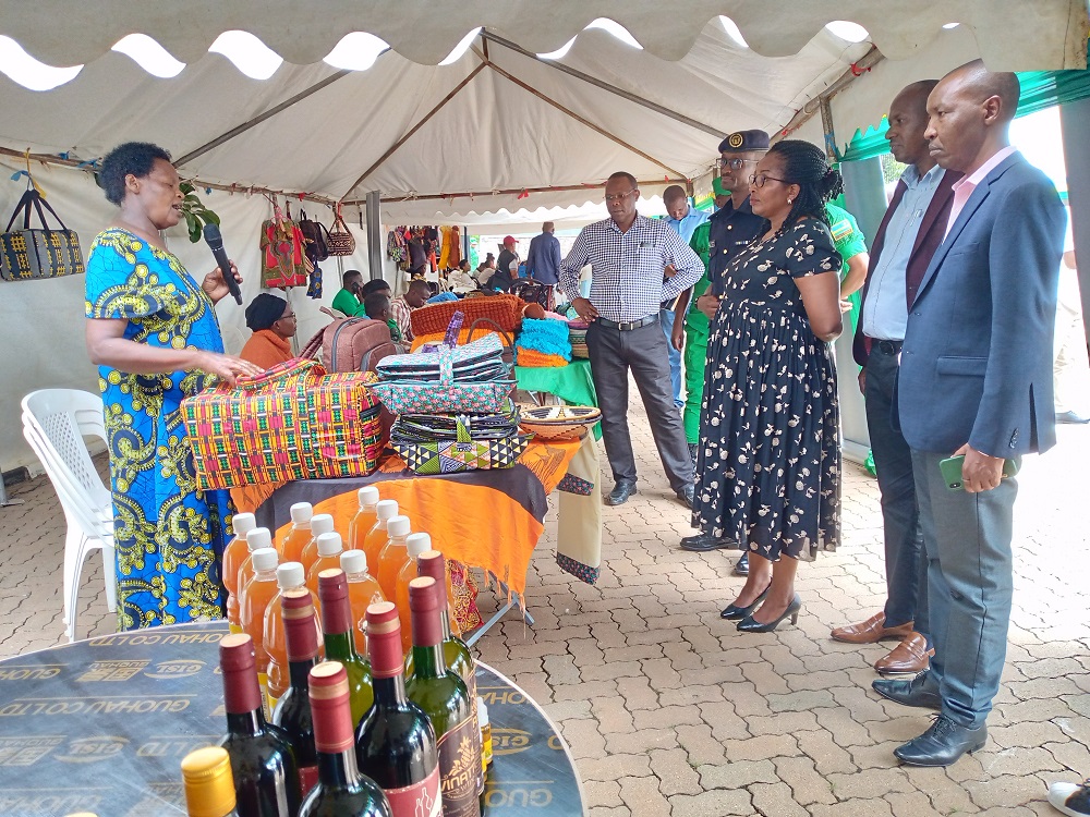 Ni imurikabikorwa rigaragarizwamo ibintu bitandukanye