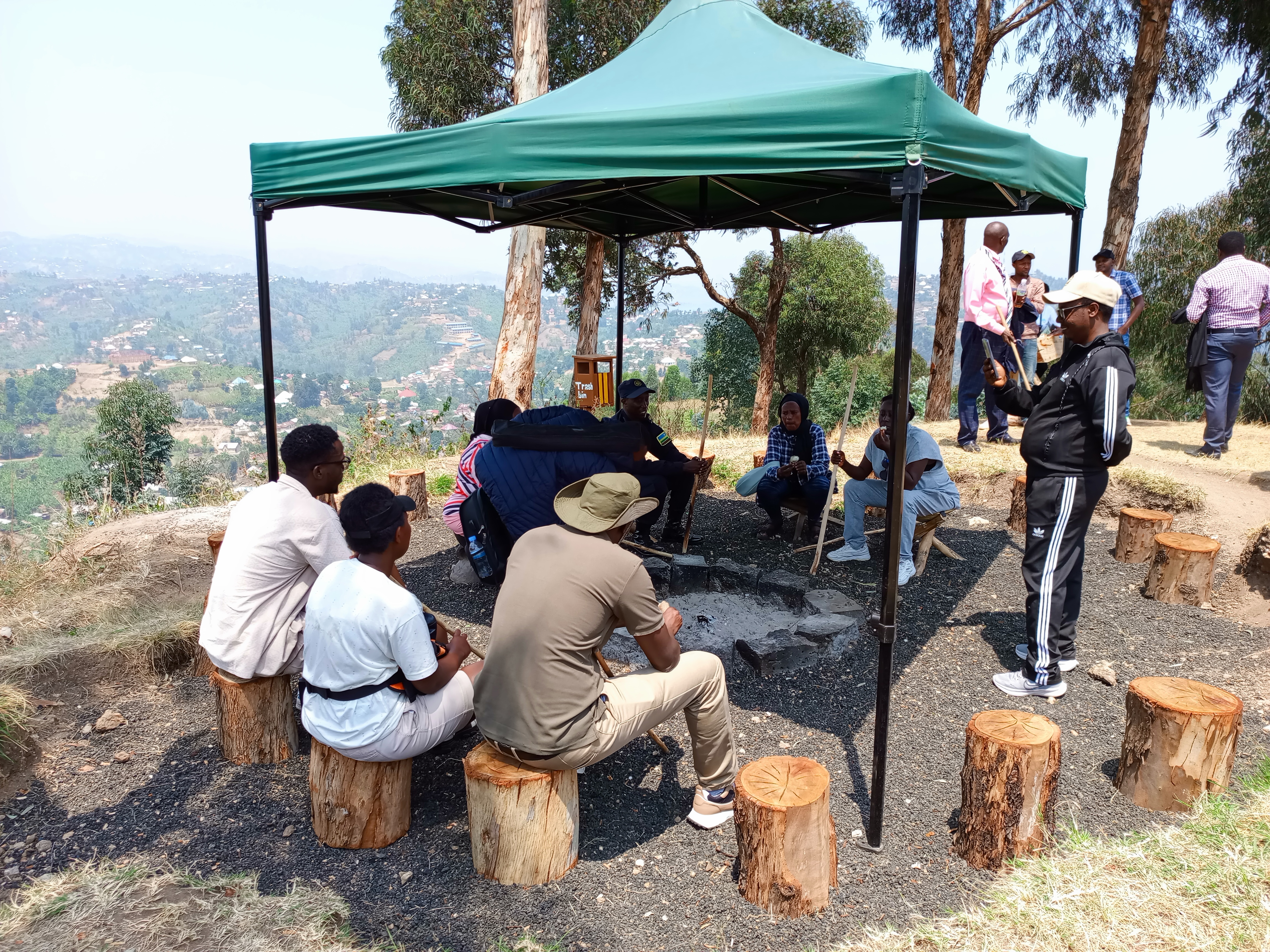 Abageze kuri uyu musozi bagenewe n'uburyo bubafasha kuruhuka