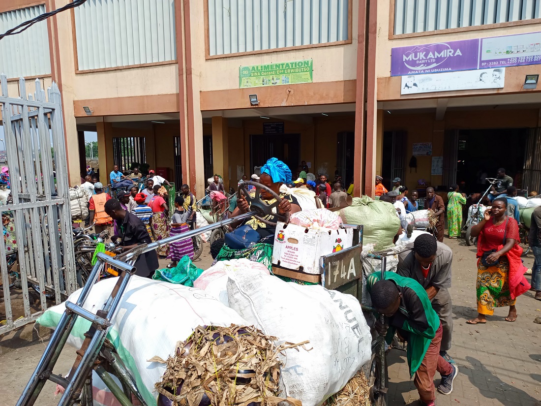 Imirimo irakomeje mu mujyi wa Gisenyi n