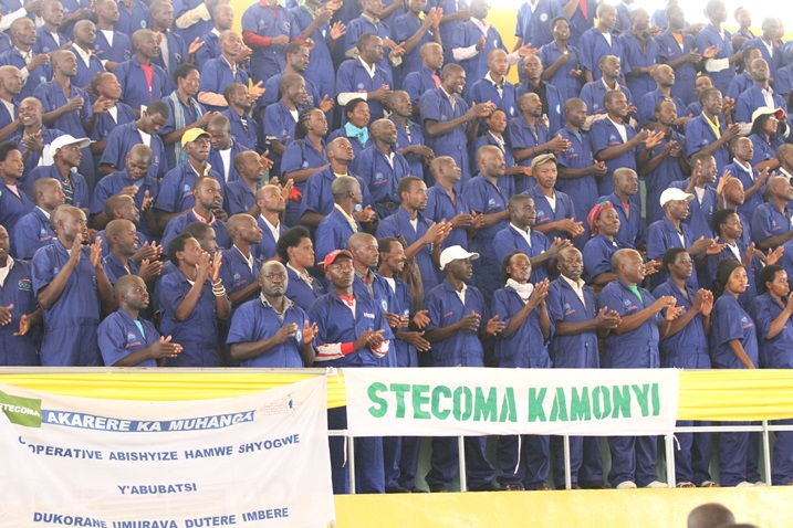 Ku ikubitiro, igihumbi nibo bahawe izi mpamyabushobozi kandi uyu mwaka ukazarangira hari abandi ibihumbi bibiri bazihawe.