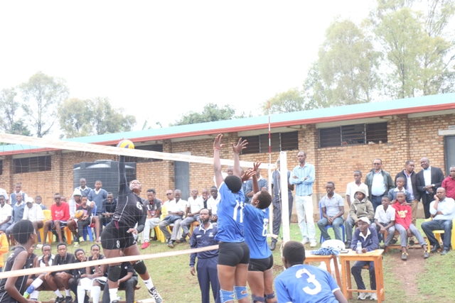 Imikino y'abakobwa nayo yari ifite abafana benshi