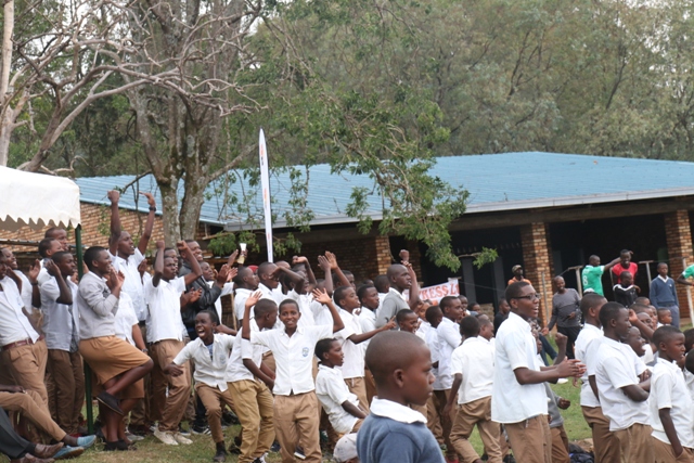 Indatwa n'Inkesha za GS Officiel de Butare zishimira igikombe