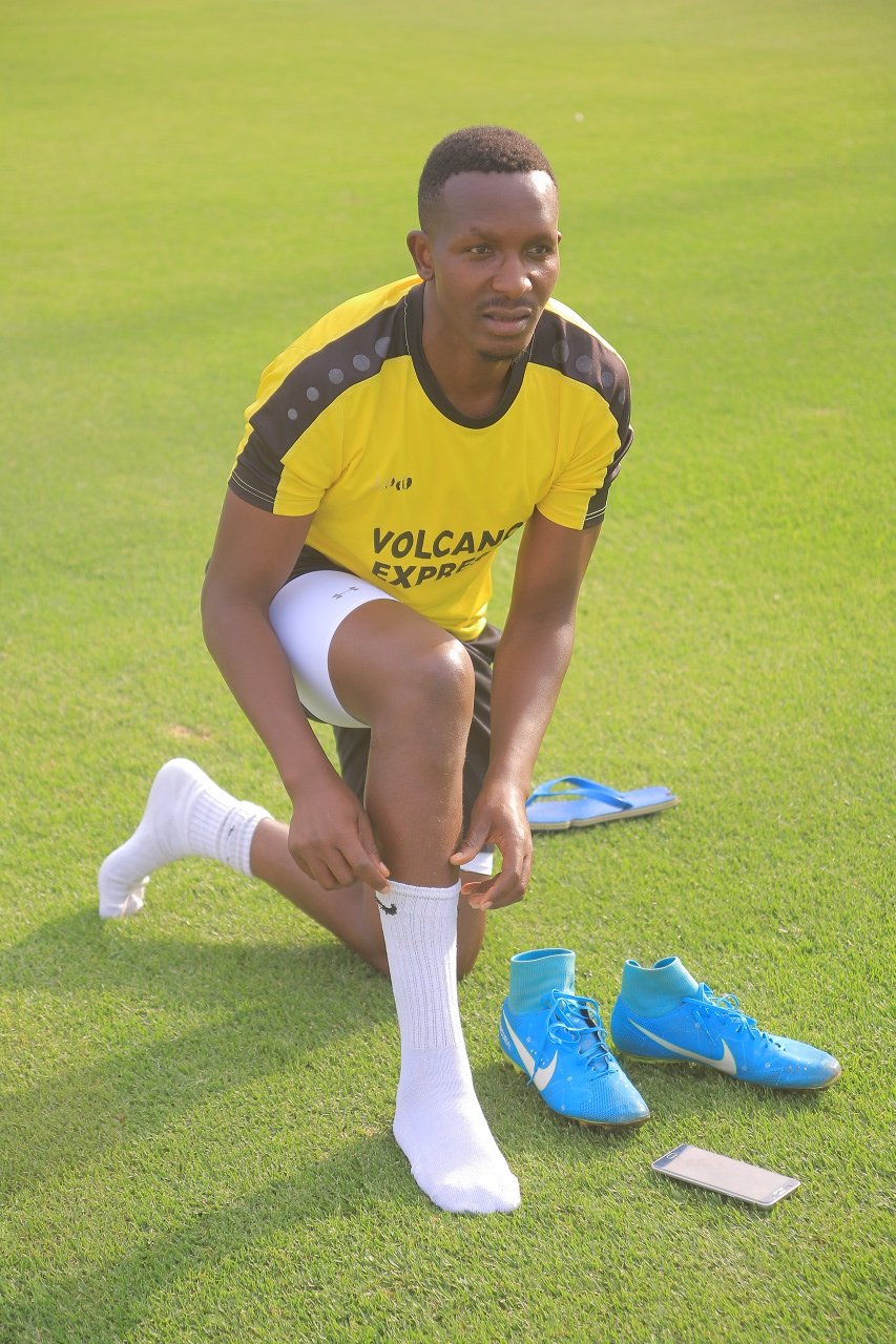 Tubane James nawe ni myugariro wa Mukura ariko udakunda kubanzamo