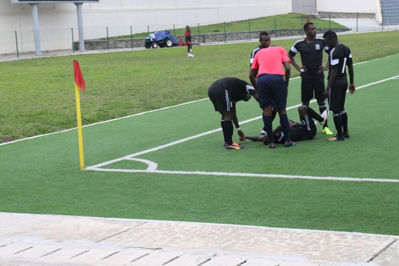 Peter Otema watsinze igitego agahita agira ikibazo ku mutwe