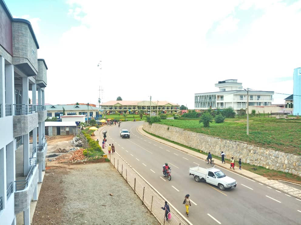 Imihanda n'inyubako ndende birimo kwiyongera mu mujyi wa Gicumbi