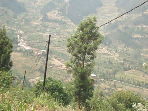 amashanyarazi yageze ku baturage hafi ya bose.