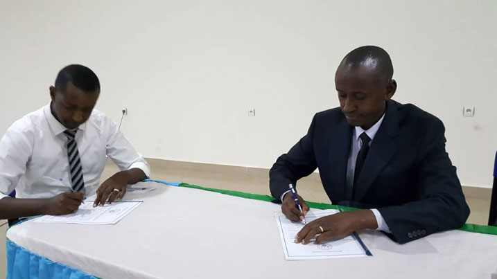 Umuyobozi w'Akarere ka Gasabo yasinyanye imihigo n'abanyamabanga nshingwabikorwa b'imirenge