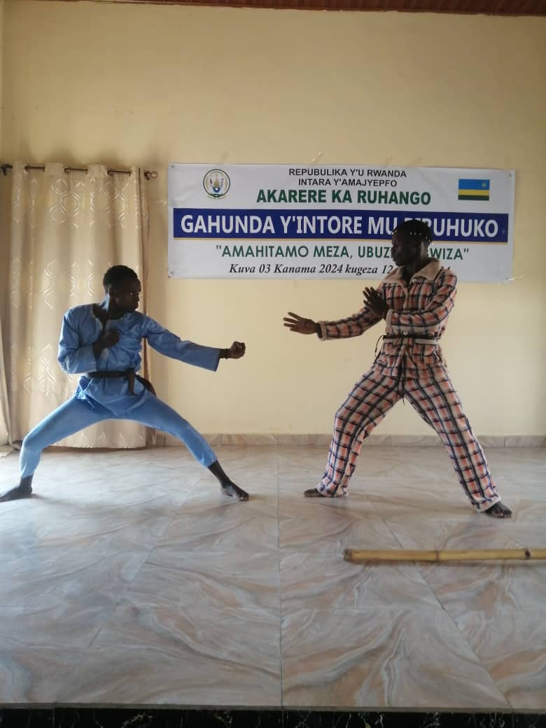 Bazajya banigiramo imikino itandukanye