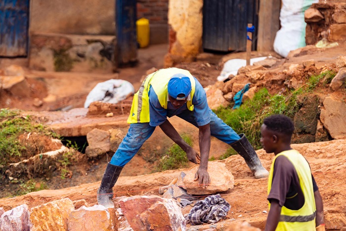 Imirimo irajyanirana n'ikorwa ry'imihanda yo muri iyi karitsiye izifashishwa mu kugabanya urujya n'uruza rw'ibinyabiziga biva mu mujyi ugana Kimisagara