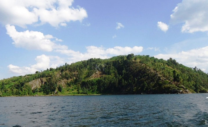 Imiryango 76 ituye kuri iki Kirwa cya Bushongo yijejwe kwimurwa ariko igihe cyararenze.