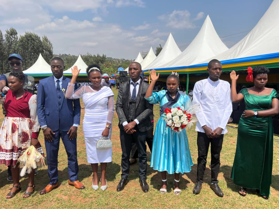 Imiryango 14 mu yabanaga mu buryo butemewe n