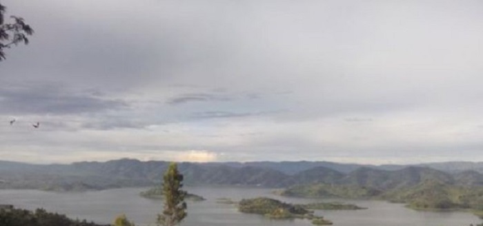 Gusigara ku birwa bikomeje kubaheza mu bwigunge