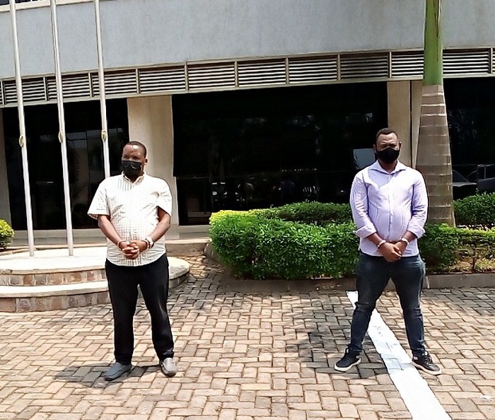 Bakurikiranyweho kunyereza imisoro bakoresheje EBM