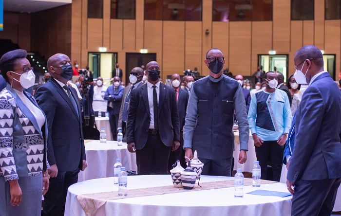 Gushimira abasora byitabiriwe n'Abayobozi Bakuru b'Igihugu barimo Perezida Kagame na Minisitiri w'Intebe, Dr Edouard Ngirente