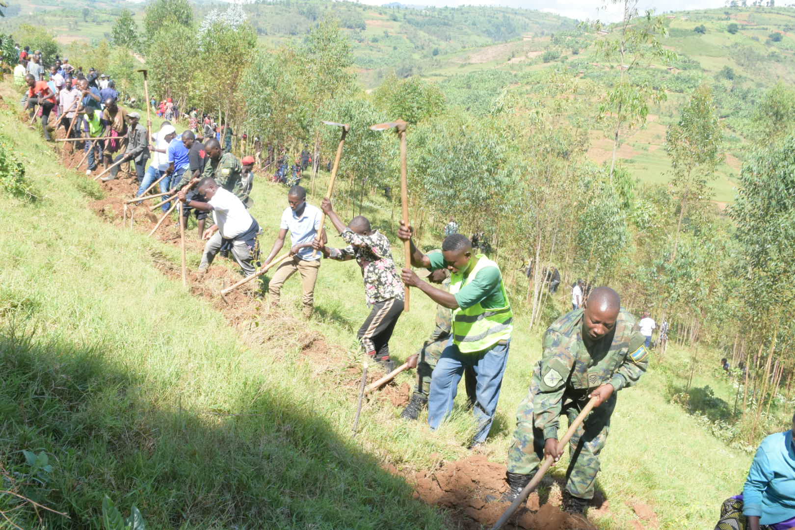 Imisozi ihanamye ni kimwe mu bitiza umurindi isuri