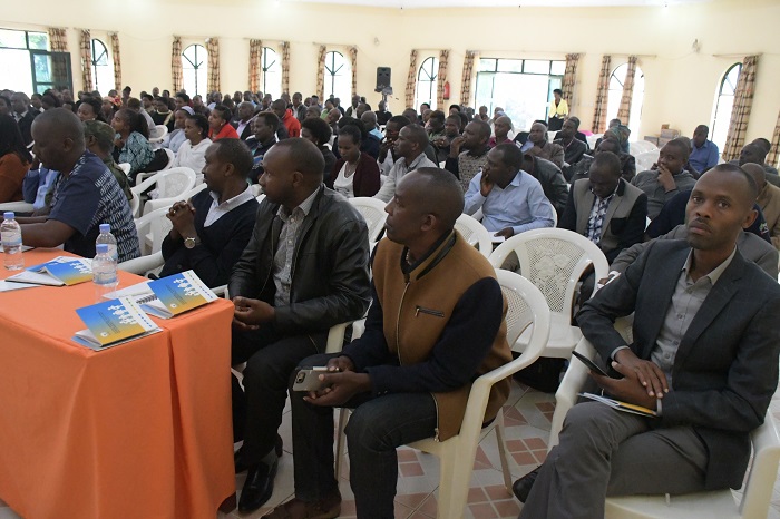 Abantu basabwe gukangurira abaturage cyane abagore kwirinda gufata imiti gakondo babeshywa ko babyara neza