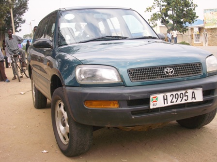 Umujura wibye miliyoni 3 ngaho aho yasize aparitse imodoka ahantu hitwa ku Bigega mu karere ka Nyanza agatwara urufunguzo rwayo. 