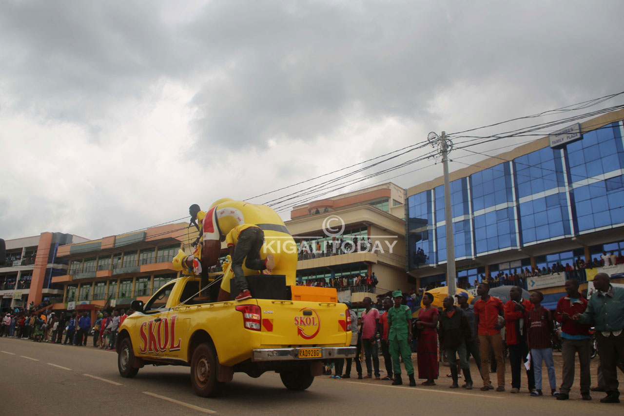 Iyi modoka ikomeje gushimisha benshi aho Tour du Rwanda inyura