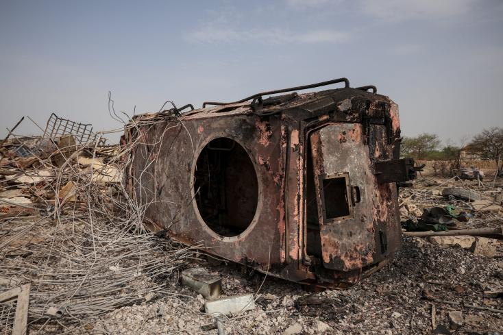 Imwe mu modoka za gisirikare zahiye