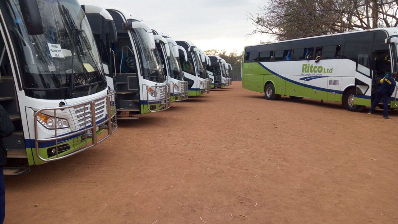 Izi modoka ni zo zajyanye abakinnyi bahagarariye u Rwanda