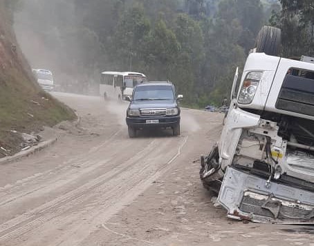 Harakoreshwa igice kimwe cy'umuhanda