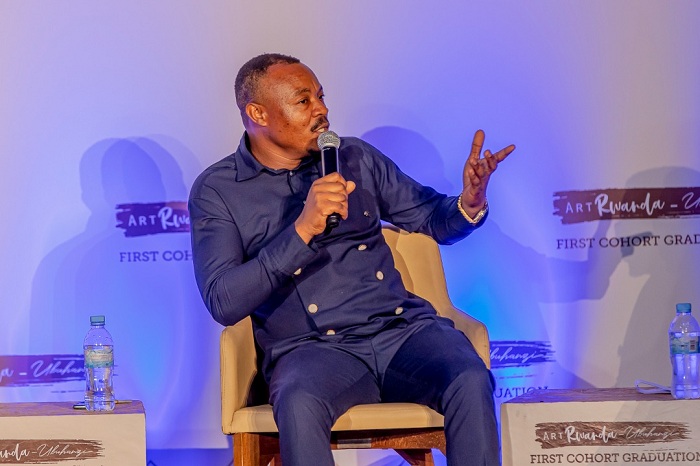 Habimana Venuste wakoze ibihangano biri mu ihuriro ry'imihanda kuri Sonatube, ngo abikesha ArtRwanda