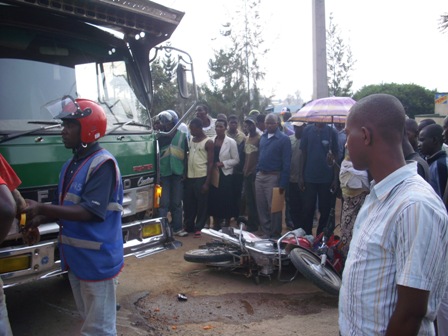 Mu kanya gato abantu bari bamaze kuzura aho impanuka yabereye.