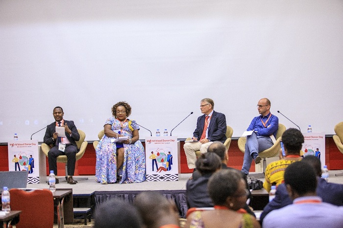 Impuguke mu byo gutanga amaraso zitanga ibiganiro muri iyo nama