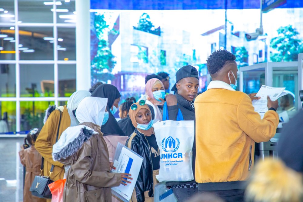 Baturutse mu bihugu bitandukanye