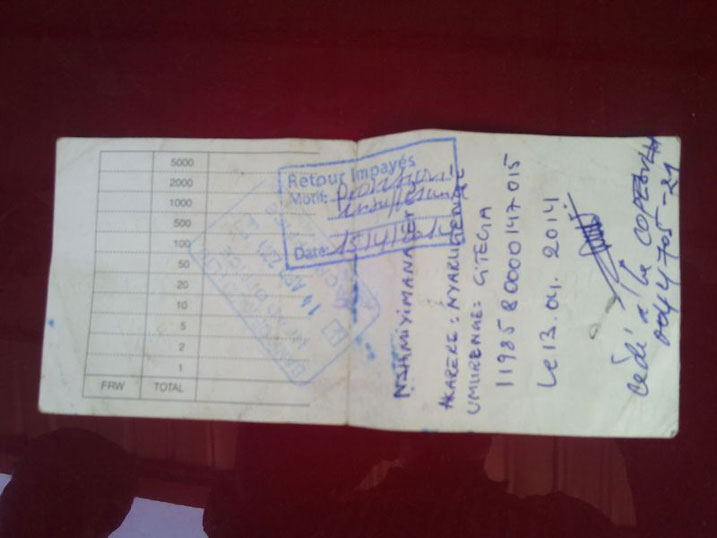 Imwe mu ma sheki itazigamiye Assouman yahaye umwe mu basore bamutumaga imodoka.