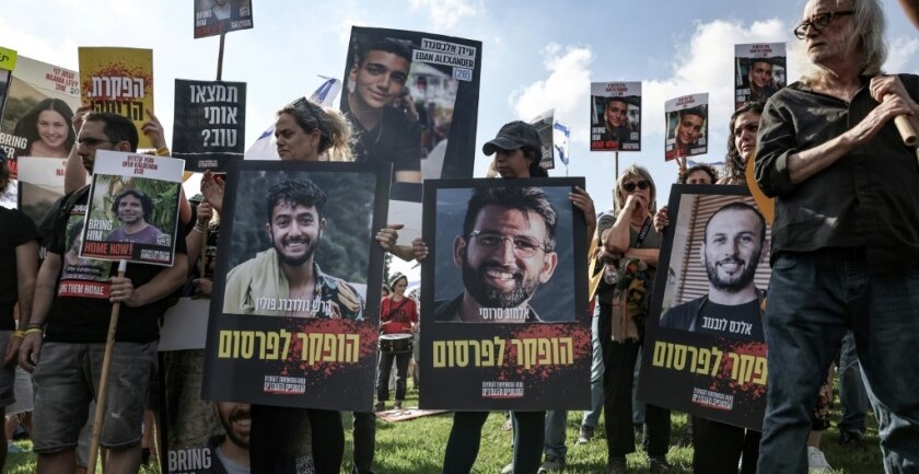 Imyigaragambyo yadutse nyuma y'uko Ingabo zibonye imirambo itandatu y'abari barafashwe bugwate