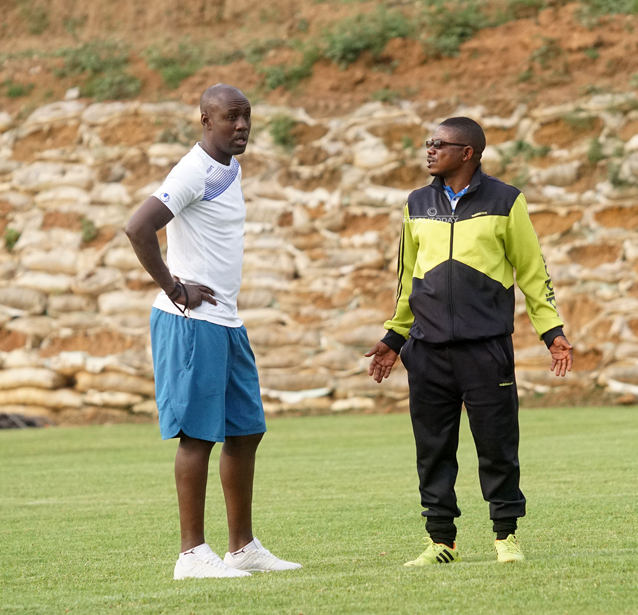 Karekezi Olivier na Jeannot Witakenge yihitiyemo nk'umutoza uzamwungiriza