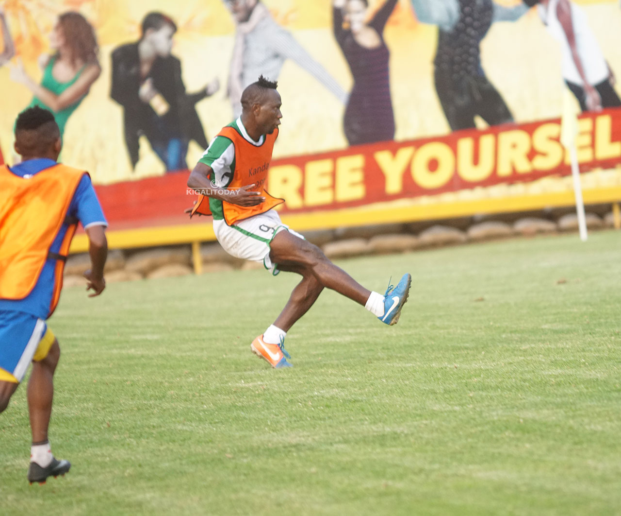 Uyu rutahizamu na Penaliti yisabiye ngo ayitere yahise ayitera hejuru y'izamu, Karekezi avuga ko nta tandukaniro ku bandi asanganwe yagaragaje