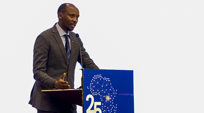 Minisitiri Dr Sabin Nsanzimana asanga Afurika igikeneye kongera abaganga b'inzobere