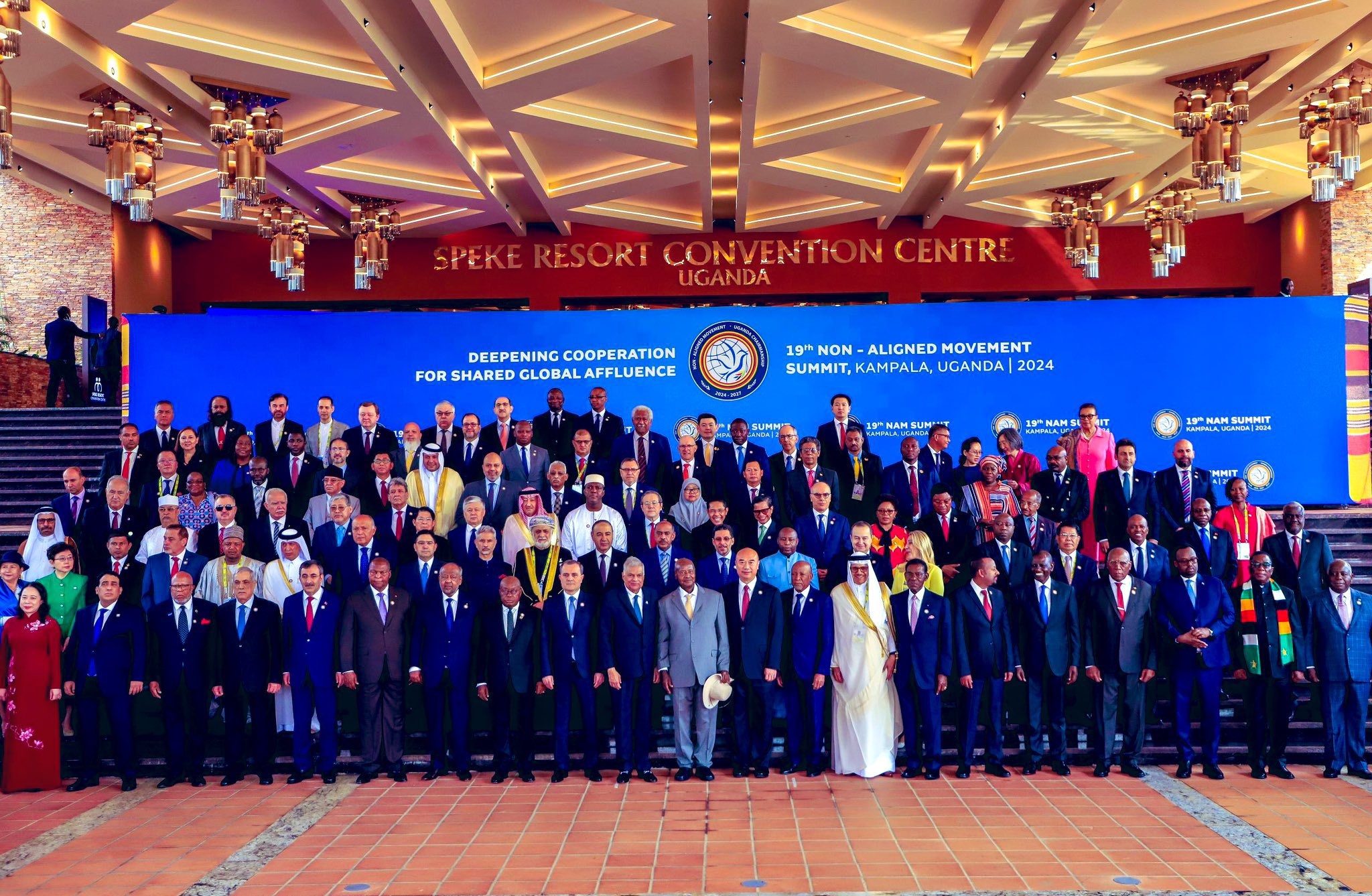 Abakuru b'ibihugu na za Guverinoma bitabiriye inama