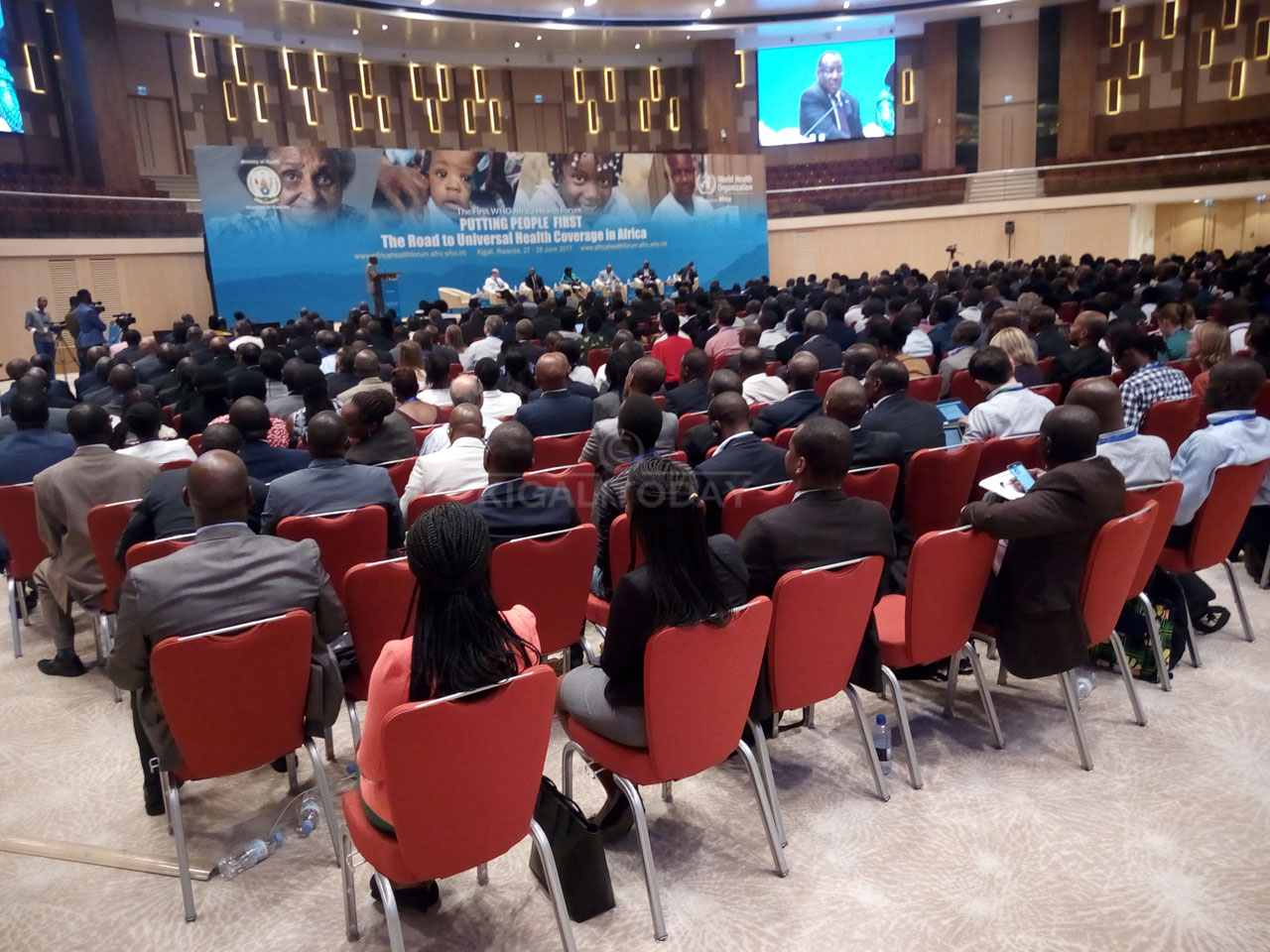 Abitabiriye inama bakurikiye ibiganiro