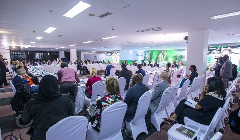 Ni inama yitabiriwe n'abatari bake