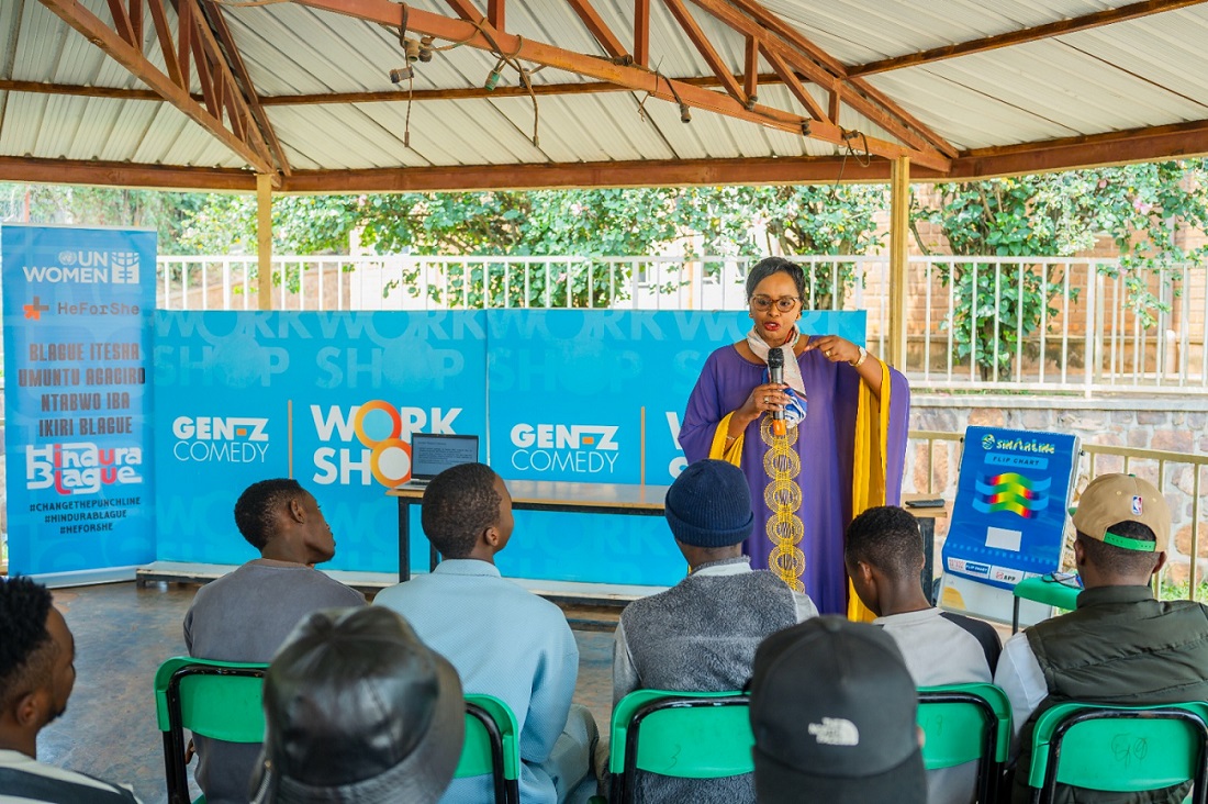 banyarwenya bahawe amahugurwa ku bukangurambaga bwa Hindura Blague