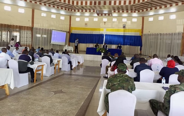 Ubuyobozi bw'Akarere bwiyemeje gukorana bya hafi n'abafatanyabikorwa mu kugabanya ibibazo bihari