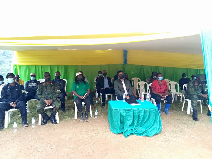 Ni ikiganiro cyarimo abayobozi banyuranye