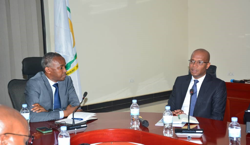 Minisitiri Makamba yahuye kandi na Eric Rwigamba, Umunyamabanga wa Leta muri MINAGRI