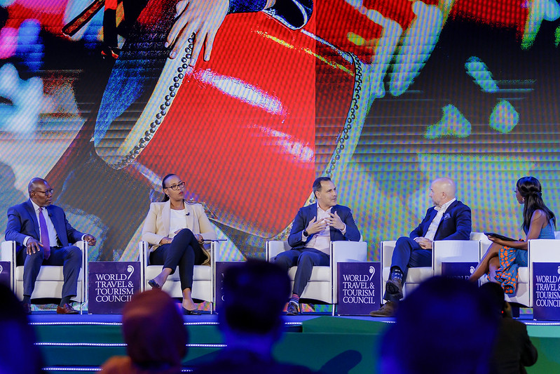 Muri iyi nama haganiriwe ku ngingo zinyuranye