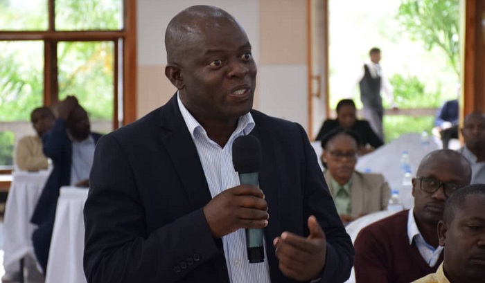 Abayobozi mu z'ibanze bagaragaje ko Utugari tutagira mudasobwa na murandasi tugorwa no gutanga serivisi zinoze