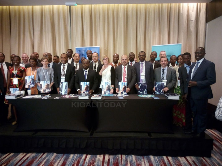 Abitabiriye iyi nama bifuza ko Internet yakoreshwa hagamijwe iterambere rirambye