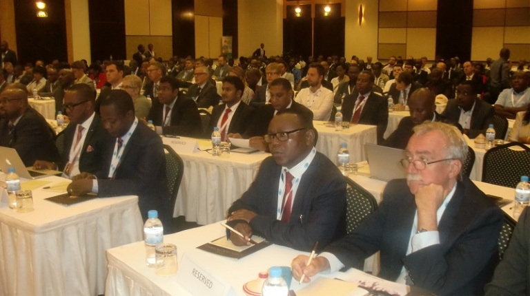 Inama yitabiriwe n'abantu baturutse mu bihugu bitandukanye