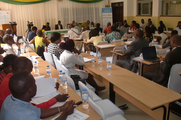 Inama yitabiriwe n'abashakashatsi baturutse mu bihugu bitandukanye.