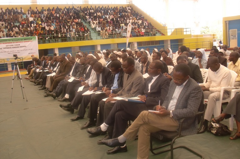 Inama yitabiriwe n'abayobozi b'ibigo byose bya Kiliziya Gatolika