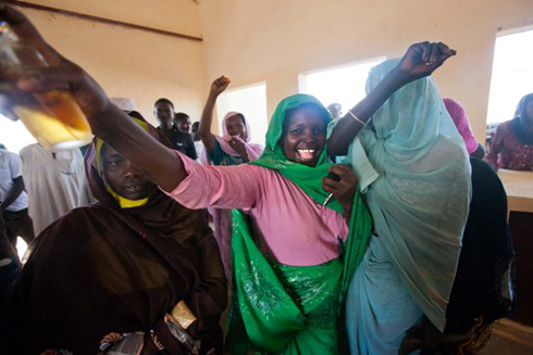 Abagore bo muri Darfur bishimiye igikorwa ingabo z