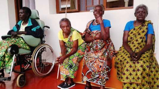 Bamwe mu bakecuru bacumbikiwe na Unity Club