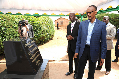 Perezida Kagame yahashyize ibuye fatizo ngo hazubakwe ingoro ndangamateka y'urugamba rwo kubohora igihugu.